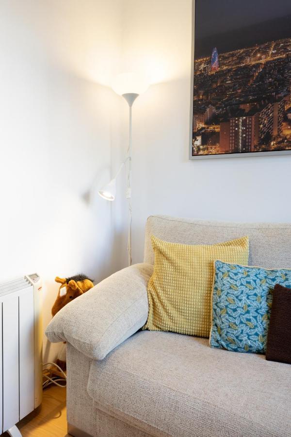 Cute Apartment In Sants Station With Hbo & Alexa & Ac Barcelona Exterior photo